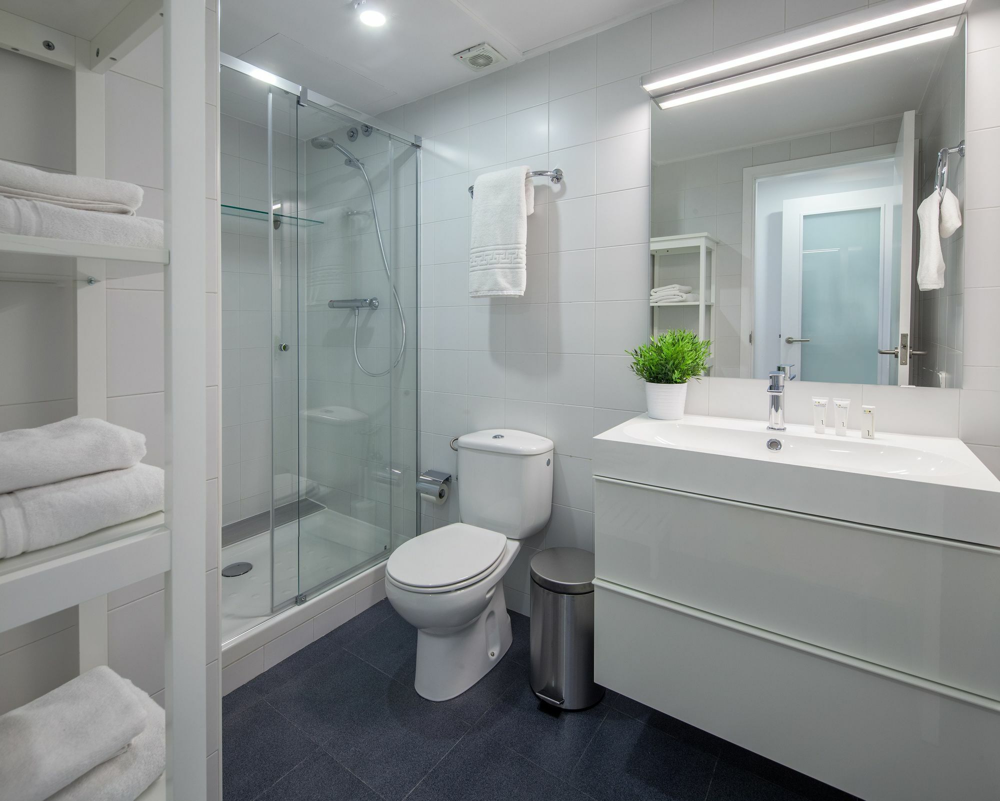 Aparthotel Habitat Hot Jazz 4*